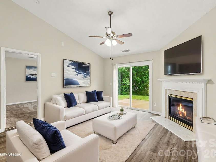 5132 Deerton Road, Charlotte, NC 28269.  MLS# CAR4375219, YatesRealty ID 17078. Virtually Staged
