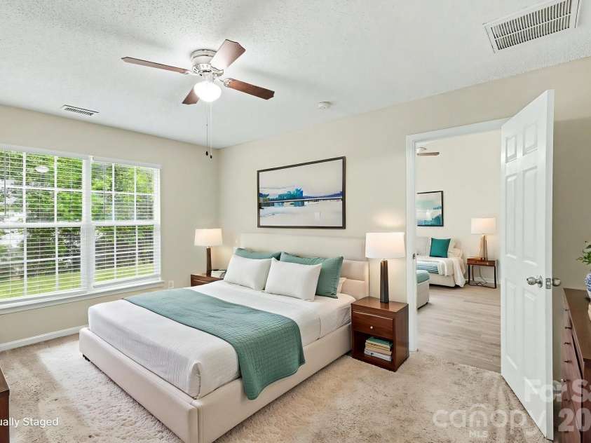 5132 Deerton Road, Charlotte, NC 28269.  MLS# CAR4375219, YatesRealty ID 17078. Virtually Staged