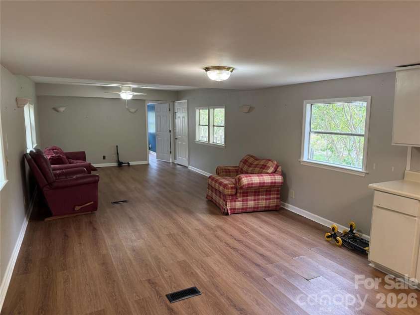 45 Overbrook Drive, Saluda, NC 28773.  MLS# CAR4376306, YatesRealty ID 17079. 