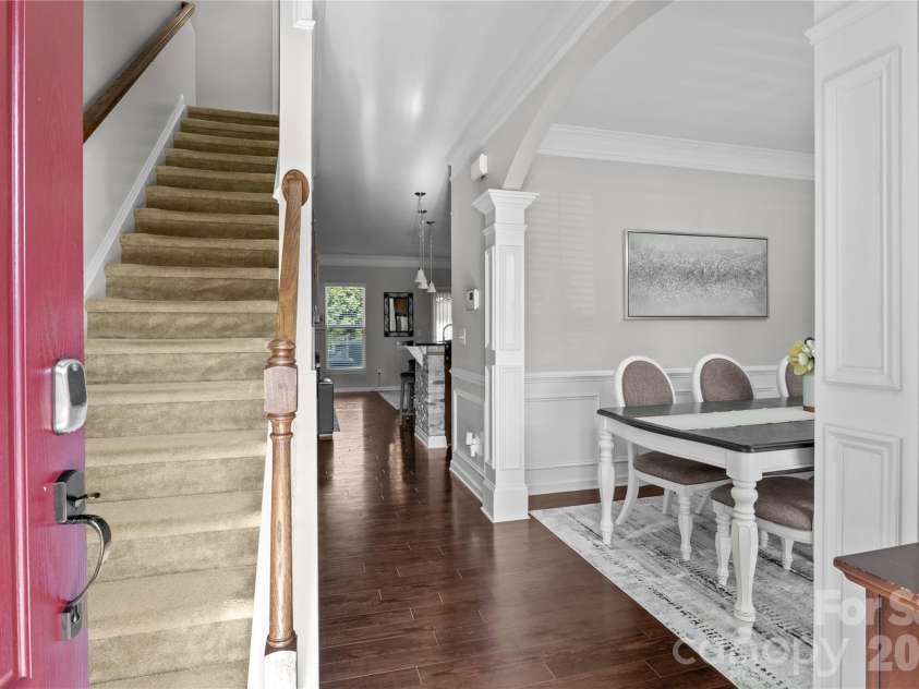 10621 Shanon Darby Lane, Charlotte, NC 28214.  MLS# CAR4346409, YatesRealty ID 1708. 