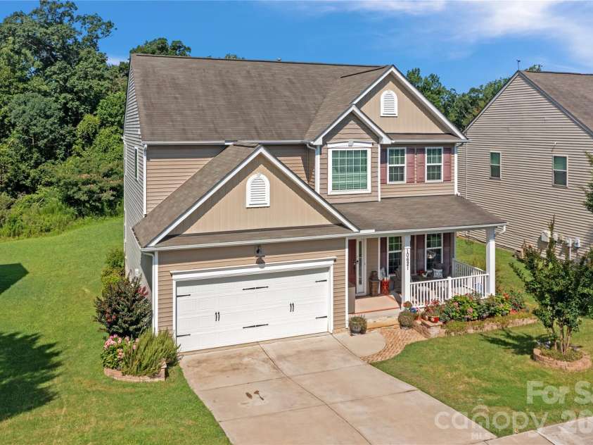 10621 Shanon Darby Lane, Charlotte, NC 28214.  MLS# CAR4346409, YatesRealty ID 1708. 