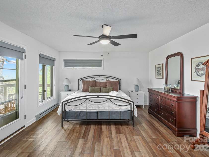 114 Spruce Hollow Road, Beech Mountain, NC 28604.  MLS# CAR4221992, YatesRealty ID 1708. 