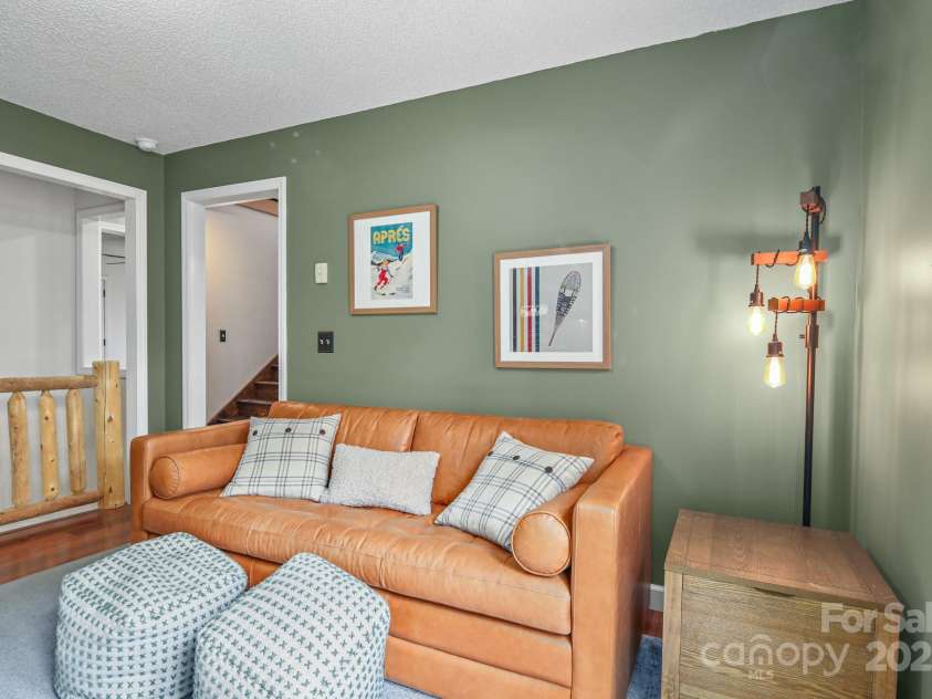 114 Spruce Hollow Road, Beech Mountain, NC 28604.  MLS# CAR4221992, YatesRealty ID 1708. 