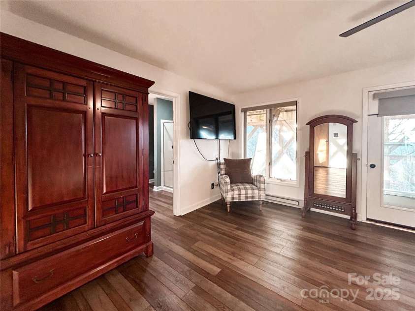 114 Spruce Hollow Road, Beech Mountain, NC 28604.  MLS# CAR4325334, YatesRealty ID 1708. 