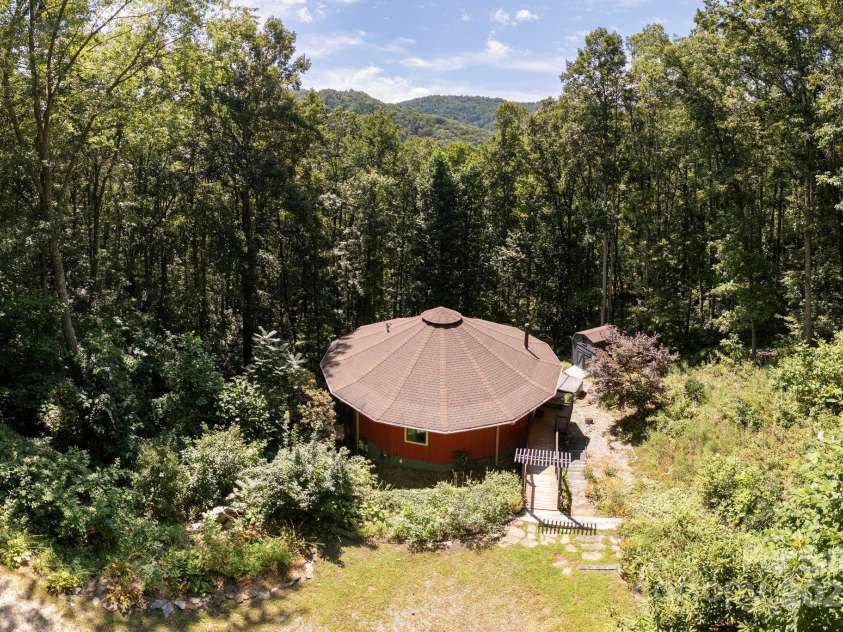 78 Bryant Road, Swannanoa, NC 28778.  MLS# CAR4281860, YatesRealty ID 1708. 