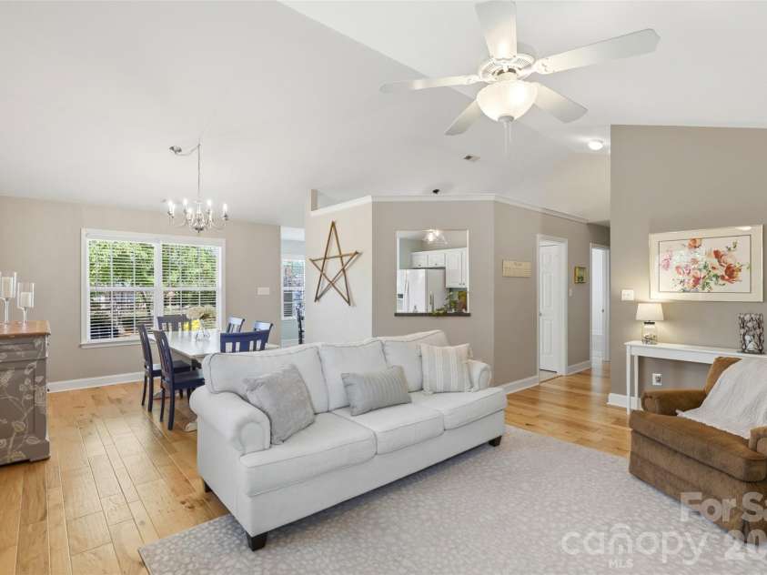 3371 Muddy Creek Road, Midland, NC 28107.  MLS# CAR4375674, YatesRealty ID 17080. Living Rm