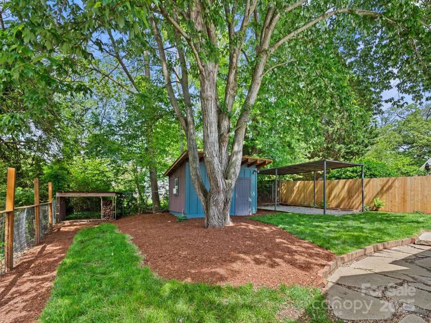 57 Nevada Avenue, Asheville, NC 28806.  MLS# CAR4255023, YatesRealty ID 17080. Fenced Back Yard