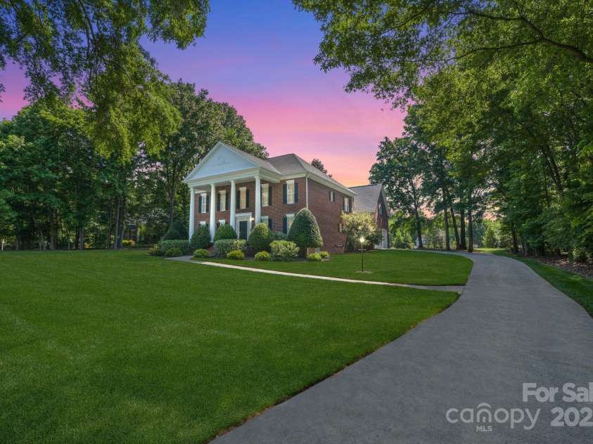 1721 White Pond Lane, Waxhaw, NC 28173.  MLS# CAR4251734, YatesRealty ID 17081. 