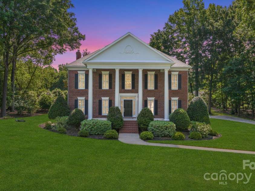 1721 White Pond Lane, Waxhaw, NC 28173.  MLS# CAR4251734, YatesRealty ID 17081. 