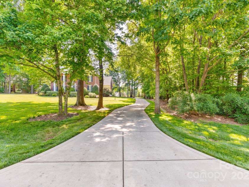 1721 White Pond Lane, Waxhaw, NC 28173.  MLS# CAR4251734, YatesRealty ID 17081. 