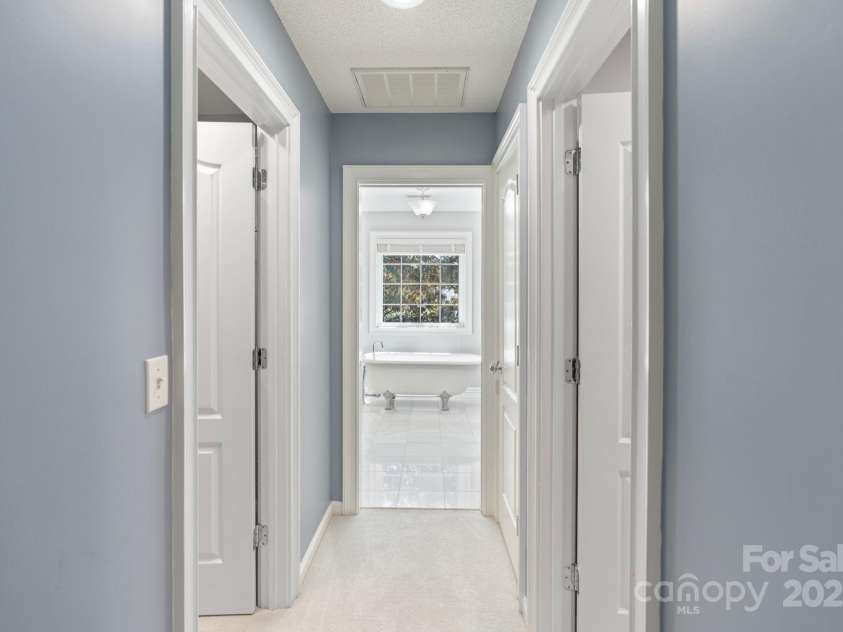 1721 White Pond Lane, Waxhaw, NC 28173.  MLS# CAR4251734, YatesRealty ID 17081. 