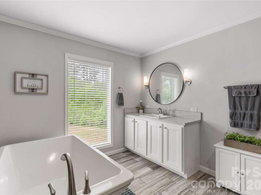 412 Mullinax Circle, Blacksburg, SC 29702.  MLS# CAR4376227, YatesRealty ID 17081. 