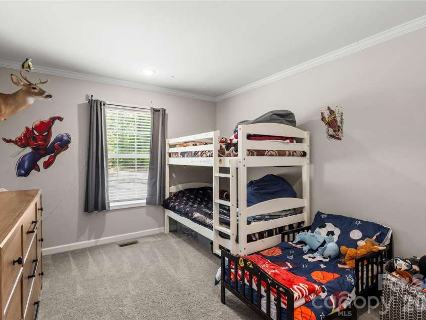 412 Mullinax Circle, Blacksburg, SC 29702.  MLS# CAR4376227, YatesRealty ID 17081. 