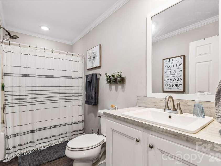 412 Mullinax Circle, Blacksburg, SC 29702.  MLS# CAR4376227, YatesRealty ID 17081. 