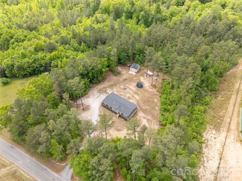 412 Mullinax Circle, Blacksburg, SC 29702.  MLS# CAR4376227, YatesRealty ID 17081. 