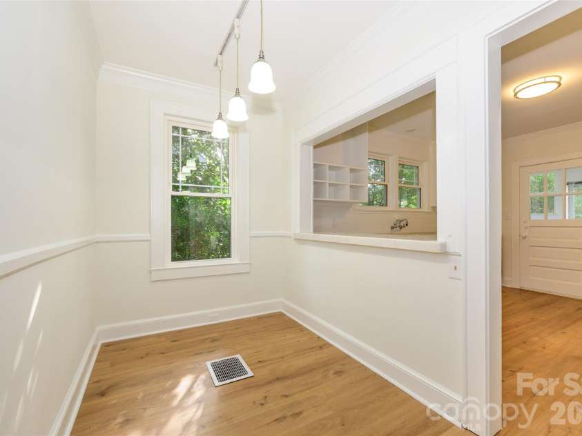 774 Eden Terrace, Rock Hill, SC 29730.  MLS# CAR4376793, YatesRealty ID 17082. Breakfast room