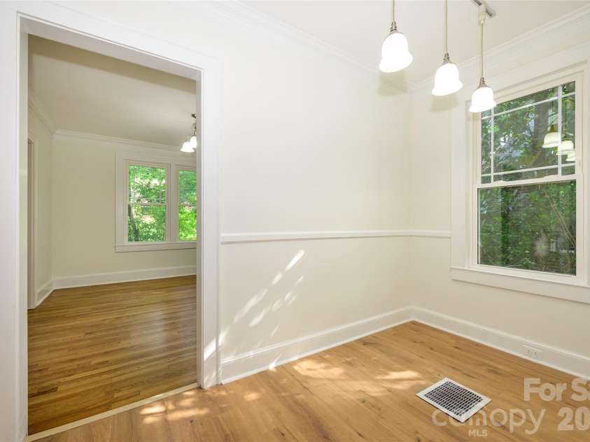774 Eden Terrace, Rock Hill, SC 29730.  MLS# CAR4376793, YatesRealty ID 17082. Breakfast room