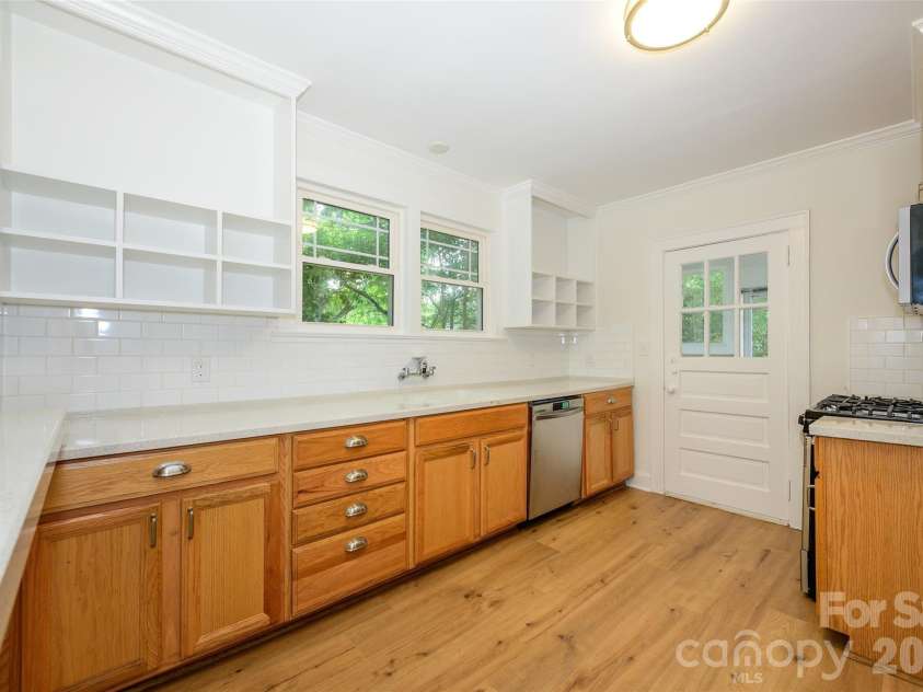 774 Eden Terrace, Rock Hill, SC 29730.  MLS# CAR4376793, YatesRealty ID 17082. Kitchen