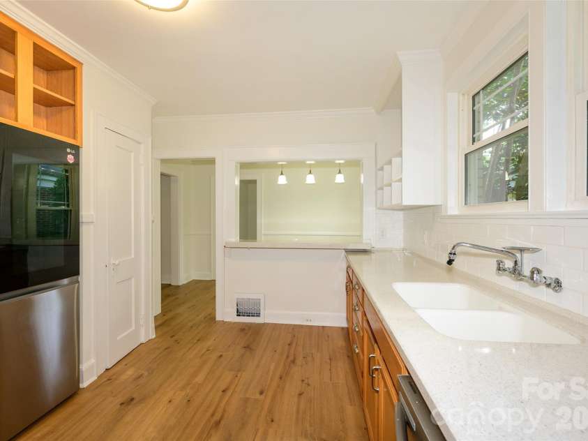 774 Eden Terrace, Rock Hill, SC 29730.  MLS# CAR4376793, YatesRealty ID 17082. Kitchen