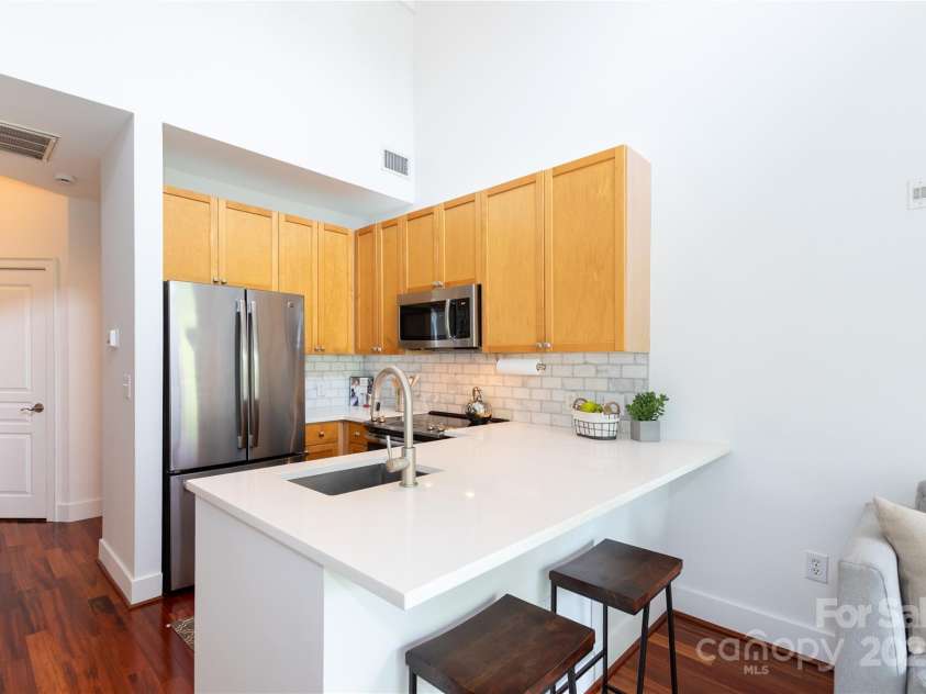 115 Park Avenue, Charlotte, NC 28203.  MLS# CAR4260086, YatesRealty ID 17083. 