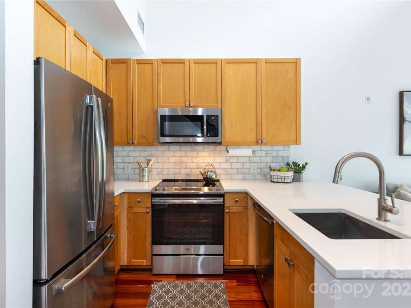115 Park Avenue, Charlotte, NC 28203.  MLS# CAR4260086, YatesRealty ID 17083. 