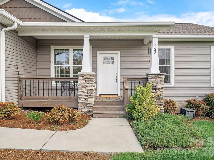 223 River Breeze Lane, Etowah, NC 28729.  MLS# CAR4368154, YatesRealty ID 17083. 