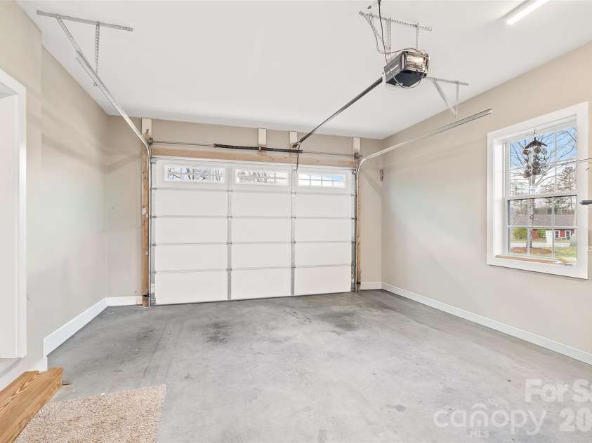 223 River Breeze Lane, Etowah, NC 28729.  MLS# CAR4368154, YatesRealty ID 17083. 