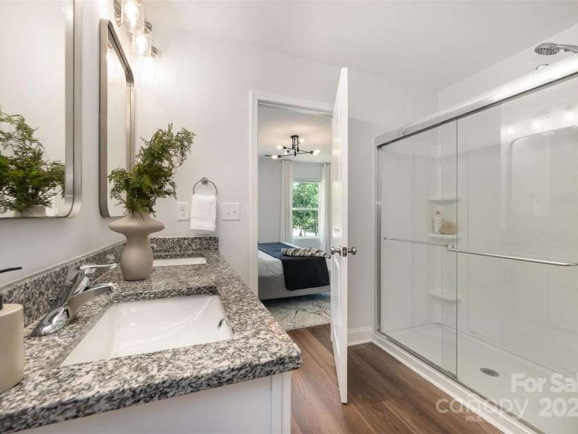 3004 Marlowe Avenue, Charlotte, NC 28208.  MLS# CAR4260735, YatesRealty ID 17084. 