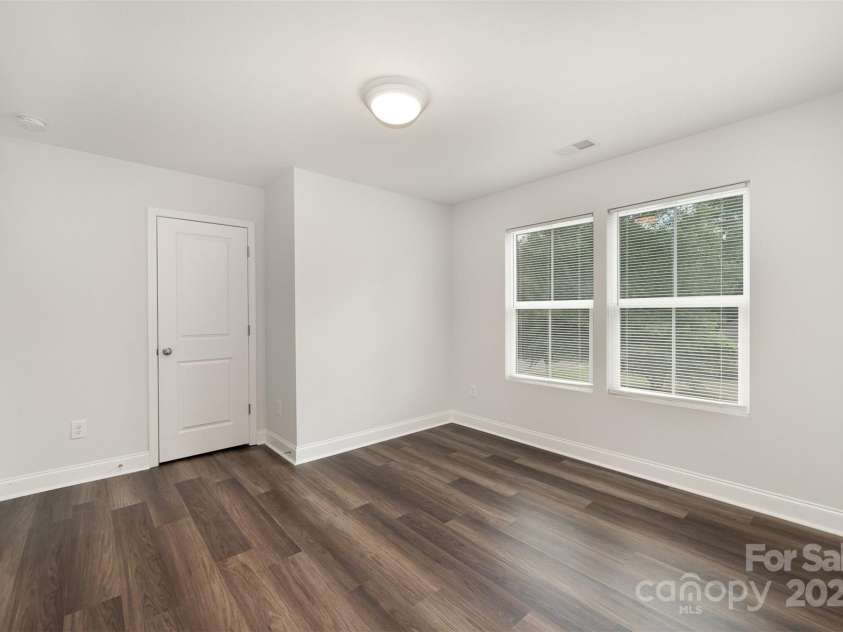 3004 Marlowe Avenue, Charlotte, NC 28208.  MLS# CAR4260735, YatesRealty ID 17084. 