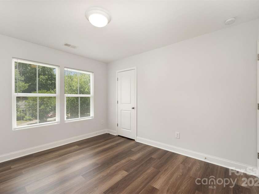 3004 Marlowe Avenue, Charlotte, NC 28208.  MLS# CAR4260735, YatesRealty ID 17084. 