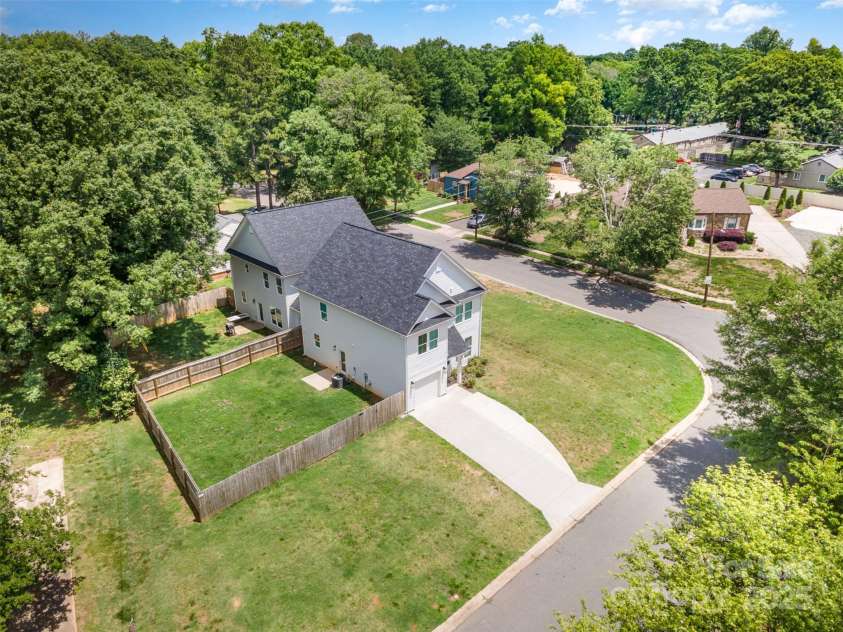 3004 Marlowe Avenue, Charlotte, NC 28208.  MLS# CAR4260735, YatesRealty ID 17084. 