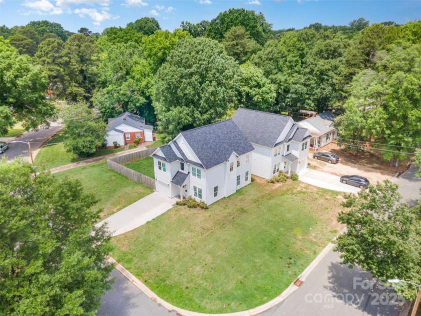 3004 Marlowe Avenue, Charlotte, NC 28208.  MLS# CAR4260735, YatesRealty ID 17084. 