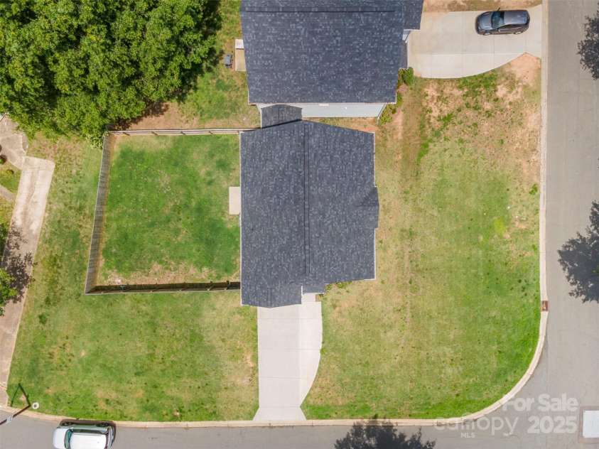 3004 Marlowe Avenue, Charlotte, NC 28208.  MLS# CAR4260735, YatesRealty ID 17084. 