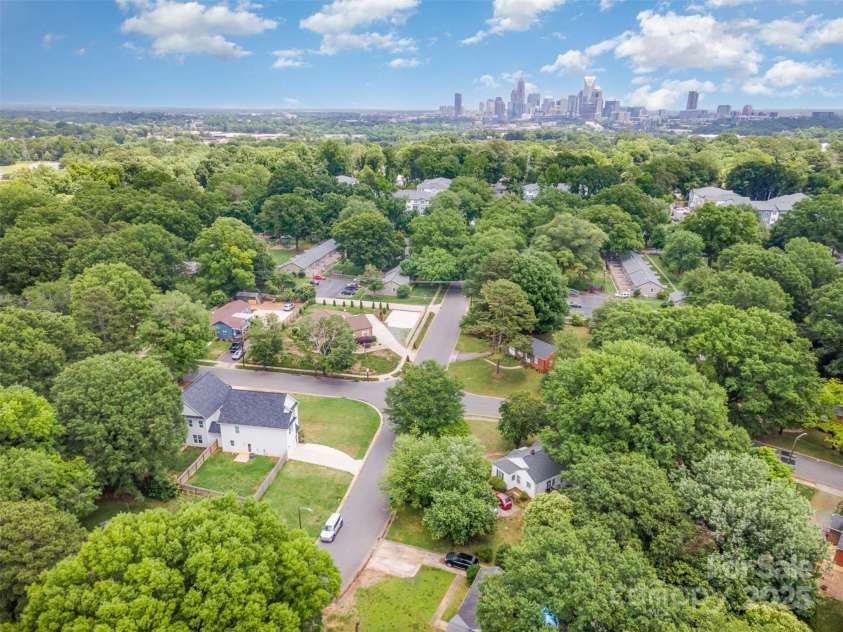 3004 Marlowe Avenue, Charlotte, NC 28208.  MLS# CAR4260735, YatesRealty ID 17084. 