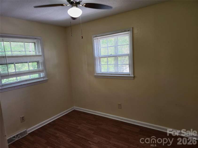 507 Mulberry Street, Cherryville, NC 28021.  MLS# CAR4349773, YatesRealty ID 17085. 