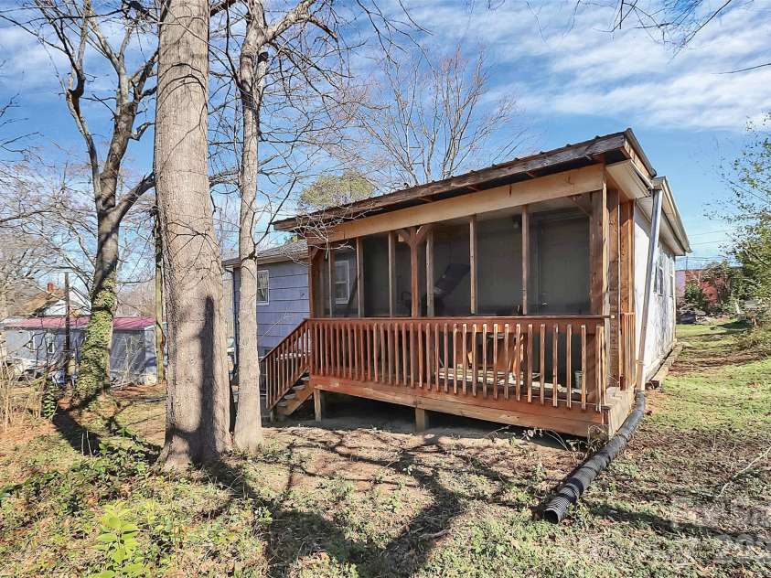 507 Mulberry Street, Cherryville, NC 28021.  MLS# CAR4349773, YatesRealty ID 17085. Back Porch