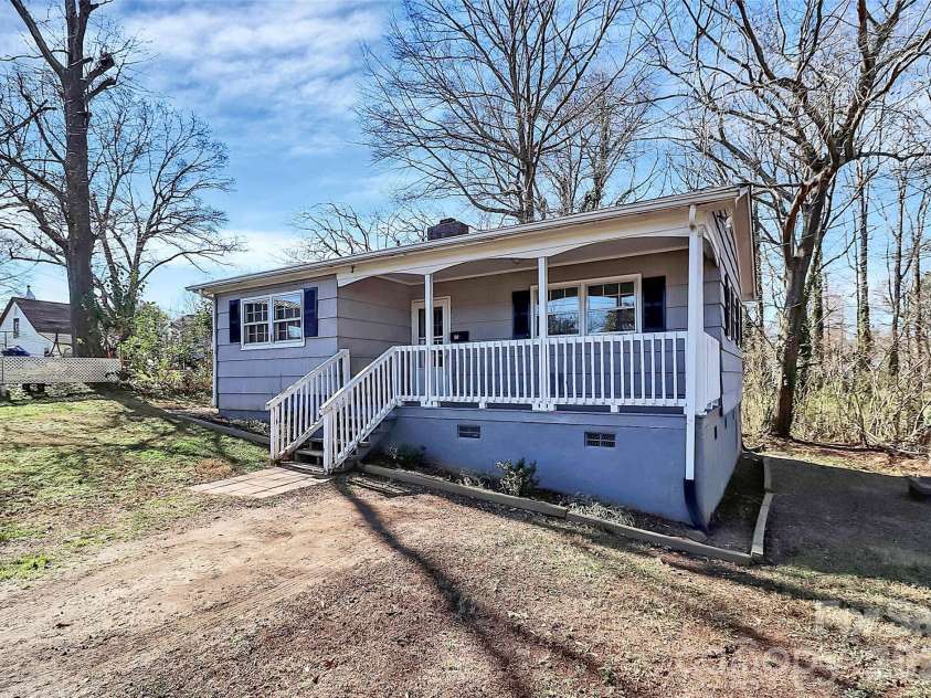 507 Mulberry Street, Cherryville, NC 28021.  MLS# CAR4349773, YatesRealty ID 17085. Front