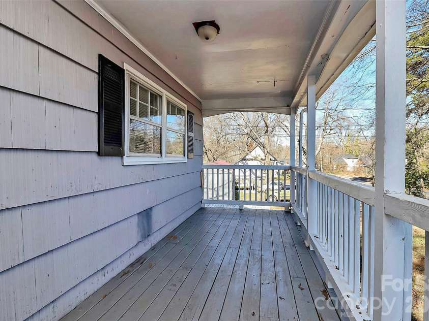 507 Mulberry Street, Cherryville, NC 28021.  MLS# CAR4349773, YatesRealty ID 17085. Front Porch
