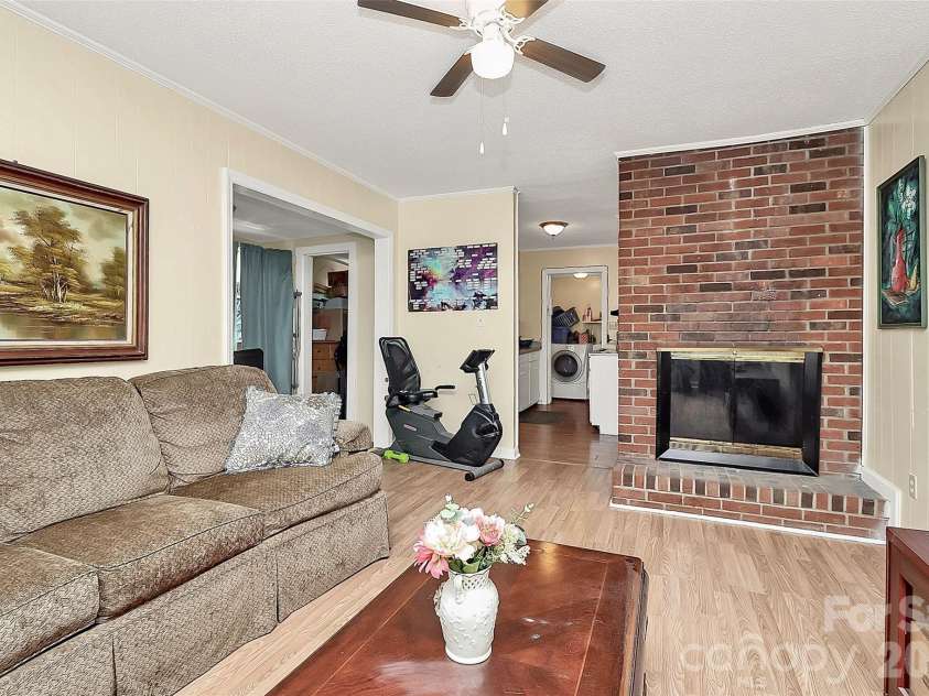 507 Mulberry Street, Cherryville, NC 28021.  MLS# CAR4349773, YatesRealty ID 17085. Living Room