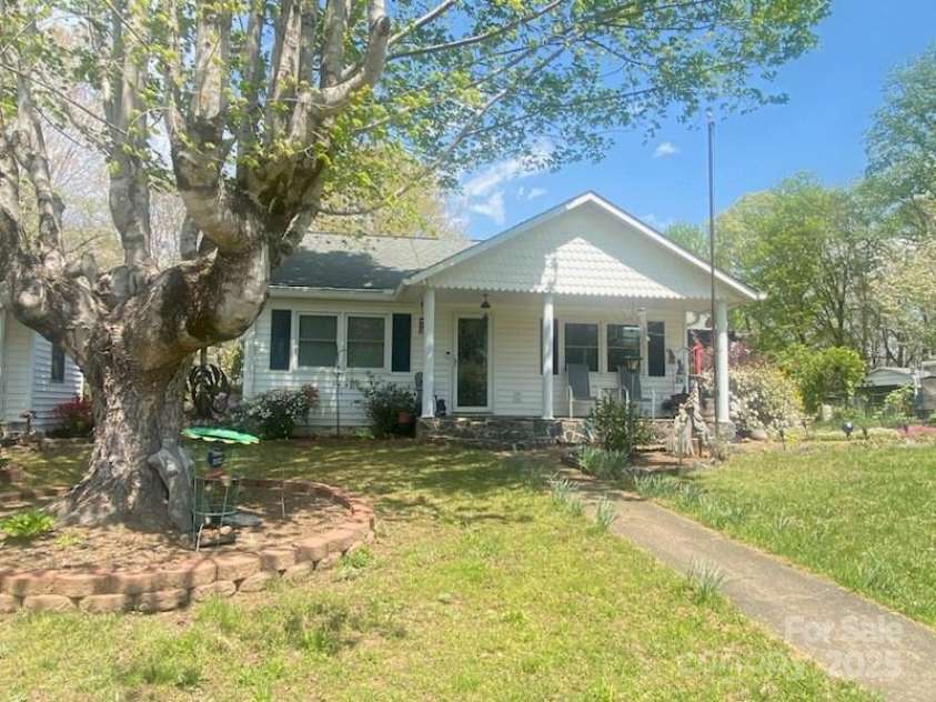 146 Roby Conley Road, Marion, NC 28752.  MLS# CAR4246011, YatesRealty ID 17086. 