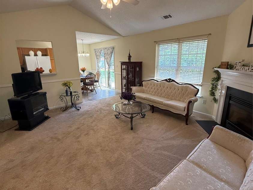 1735 Baylor Drive, Rock Hill, SC 29732.  MLS# CAR4369607, YatesRealty ID 17087. Living Room