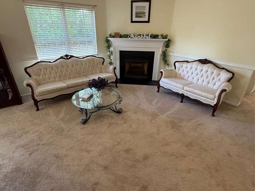 1735 Baylor Drive, Rock Hill, SC 29732.  MLS# CAR4369607, YatesRealty ID 17087. Living Room