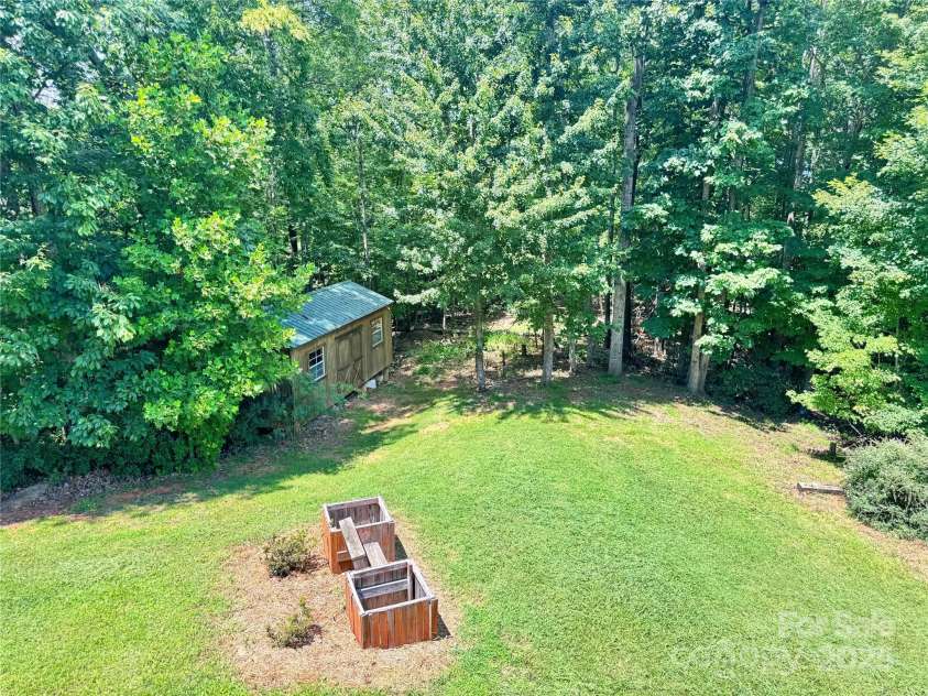 658 Green Point Lane, Boomer, NC 28606.  MLS# CAR4260869, YatesRealty ID 17087. 