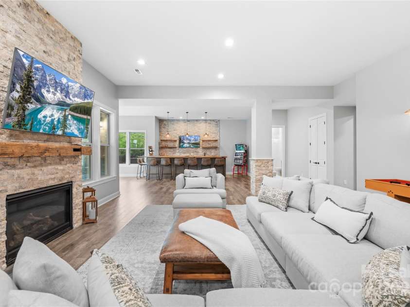 2289 Pine Valley Drive, Denver, NC 28037.  MLS# CAR4263333, YatesRealty ID 17088. Basement Living Room