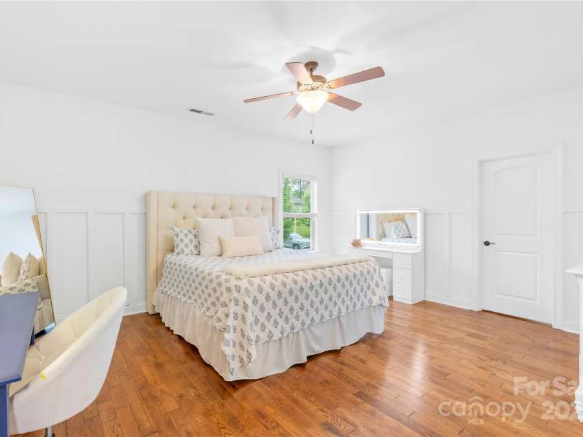 2289 Pine Valley Drive, Denver, NC 28037.  MLS# CAR4263333, YatesRealty ID 17088. Bedroom 4 with bath 4 shared with Bedroom 5/Office