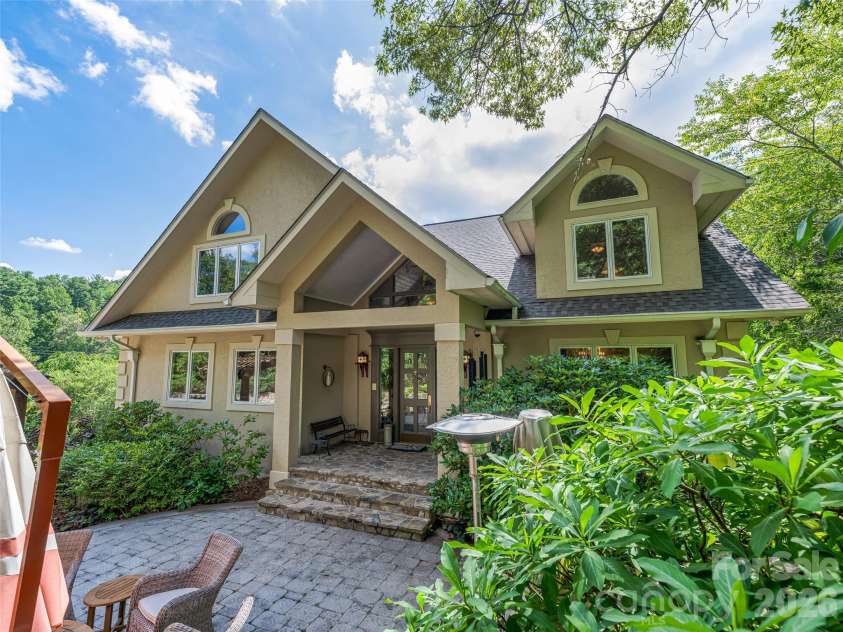 212 Plains Drive, Asheville, NC 28803.  MLS# CAR4373676, YatesRealty ID 17089. Architecturally stunning