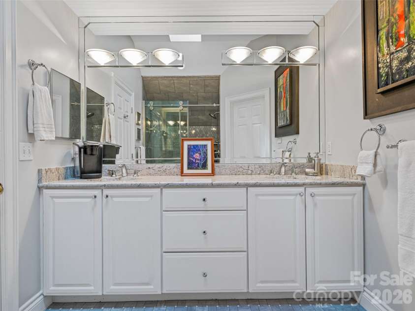 212 Plains Drive, Asheville, NC 28803.  MLS# CAR4373676, YatesRealty ID 17089. Second level guest bathroom