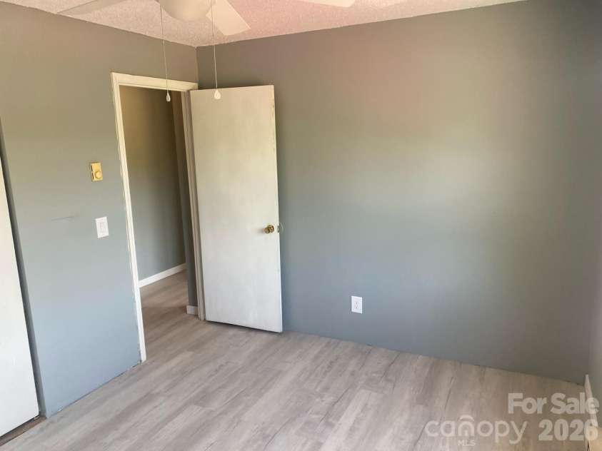 1962 & 1966 Lakeview Road, Asheboro, NC 27203.  MLS# CAR4345313, YatesRealty ID 1709. 