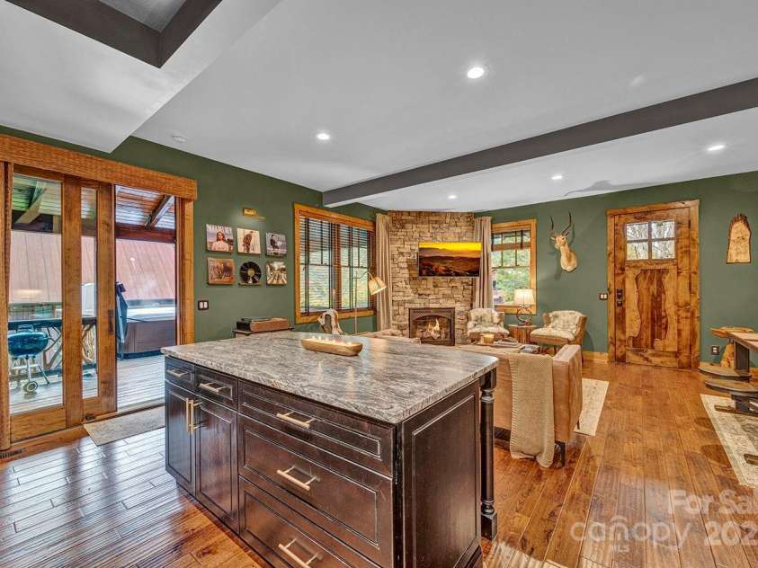 56 Eagle Cottage Lane, Banner Elk, NC 28604.  MLS# CAR4310170, YatesRealty ID 1709. 