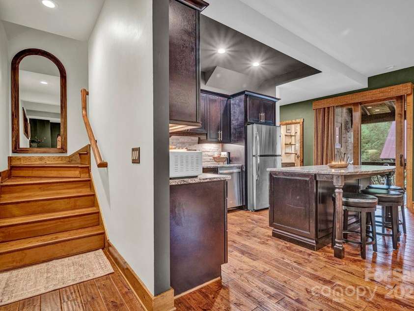 56 Eagle Cottage Lane, Banner Elk, NC 28604.  MLS# CAR4310170, YatesRealty ID 1709. 